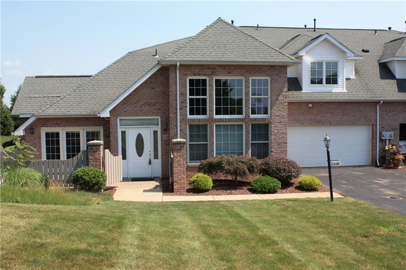 Property Photo: 1530 Parkwood Pointe PA 15046