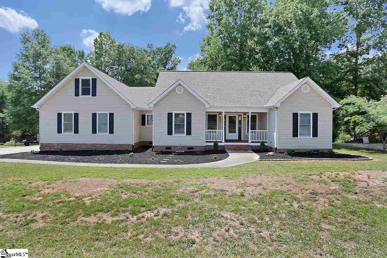 Property Photo:  516 Wemberly Lane  SC 29681 