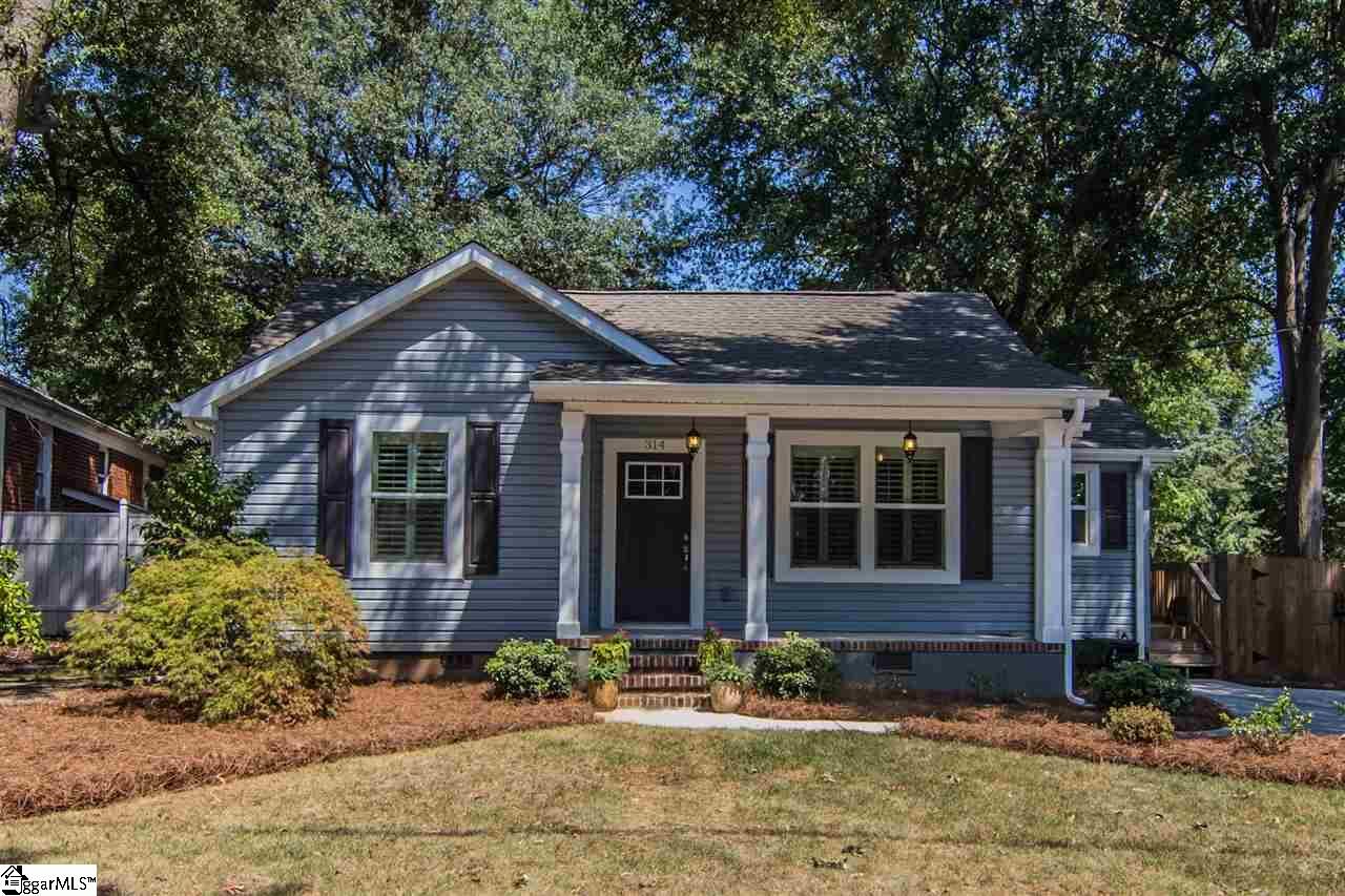 Property Photo: 314 Willow Springs Drive SC 29607