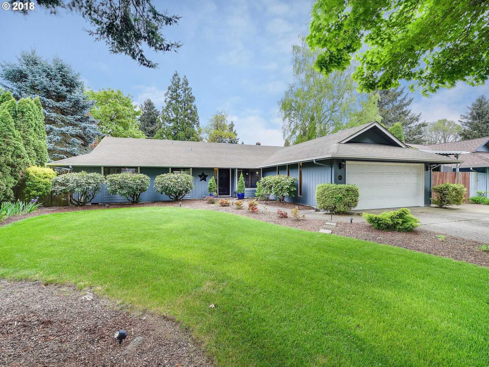 Property Photo: 12713 SE McGillivray Blvd WA 98683