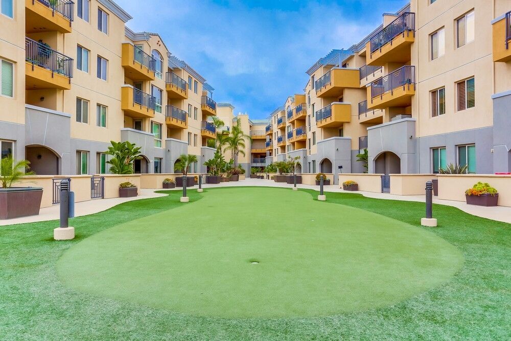 Property Photo: 3877 Pell Pl 110 CA 92130