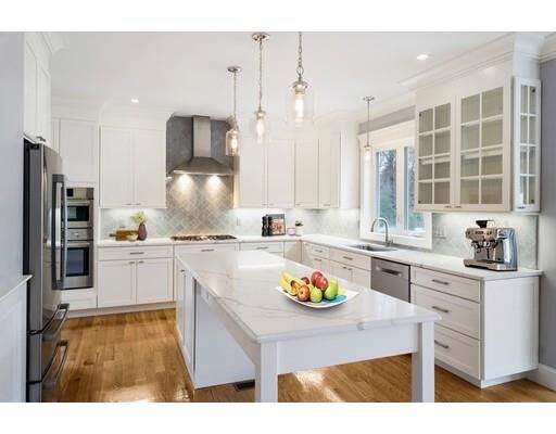 Property Photo:  24 Hilltop Dr  MA 01803 