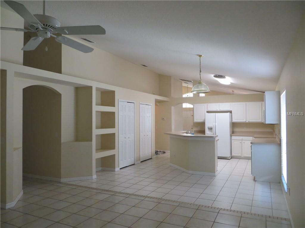 Property Photo:  156 Easton Circle  FL 32765 