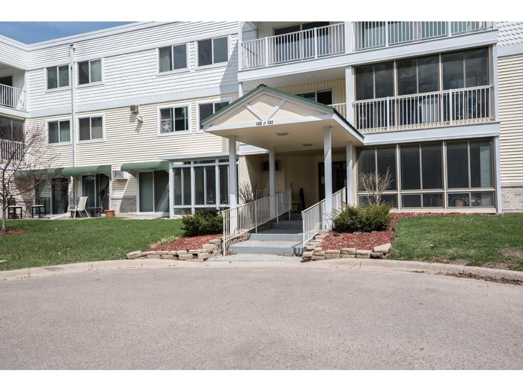 Property Photo:  132 Demont Avenue E 330  MN 55117 