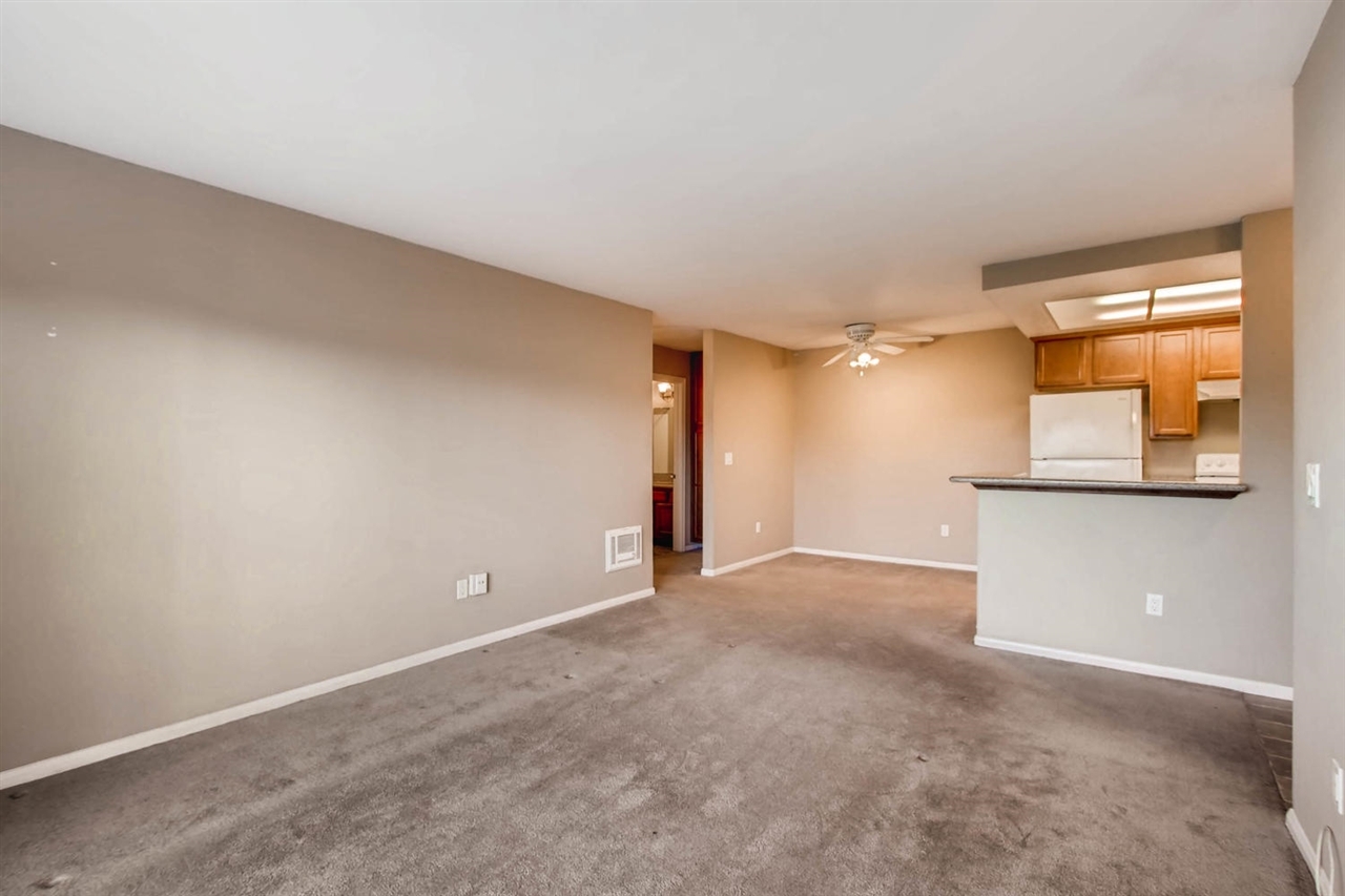 Property Photo:  432 Edgehill Ln 43  CA 92054 