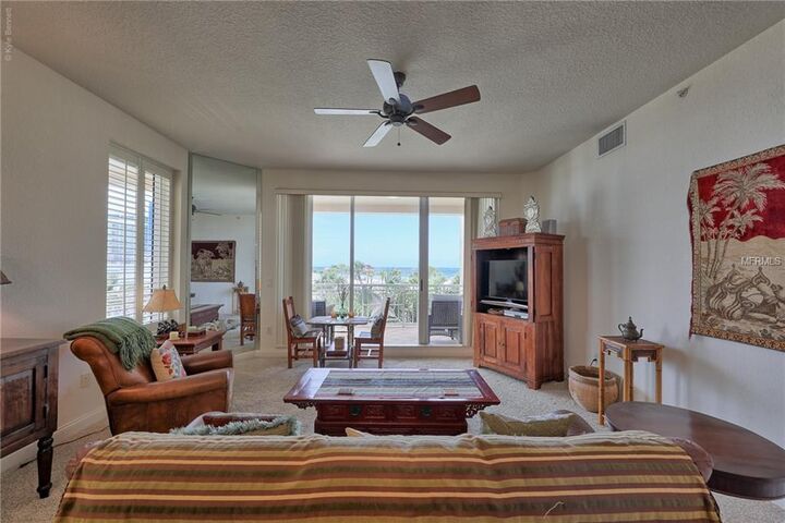 Property Photo: 10 Papaya Street 305 FL 33767