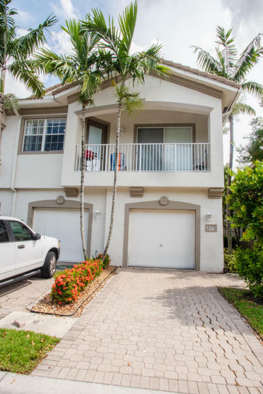 Property Photo:  3175 Laurel Ridge Circle  FL 33404 