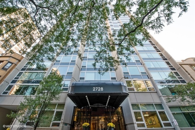 Property Photo: 2728 Hampden Court 1704 IL 60614