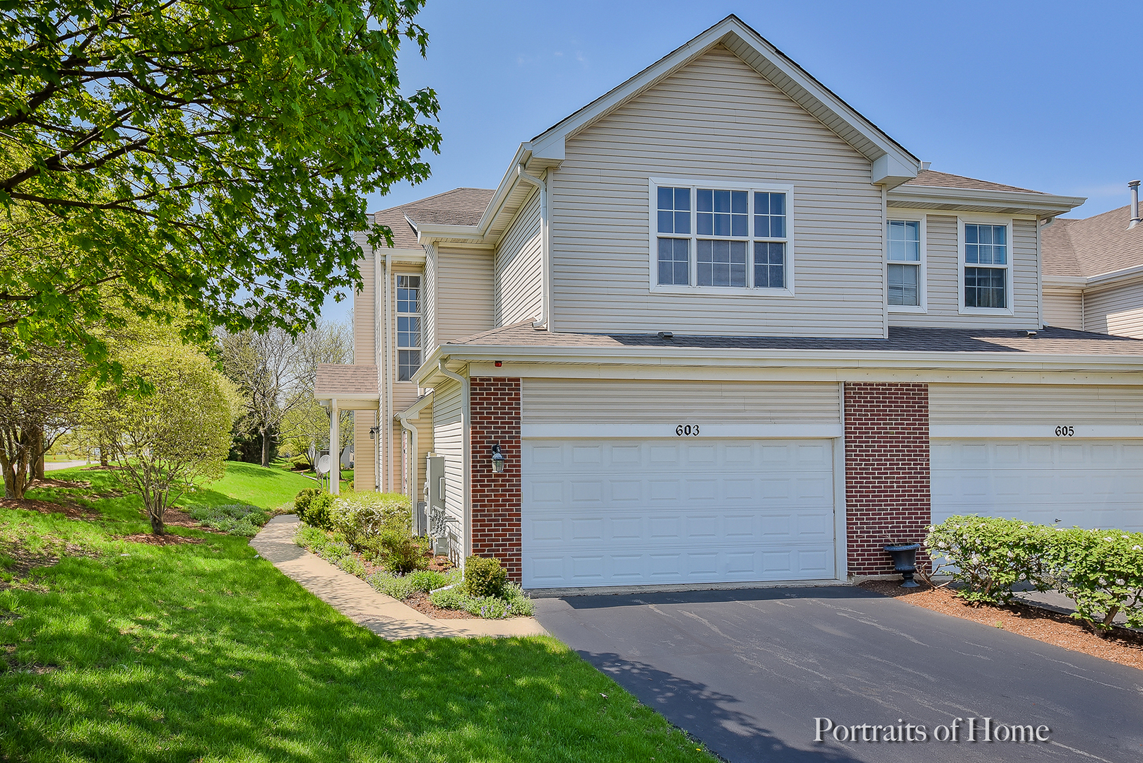 Property Photo:  603 Lakeridge Court  IL 60563 