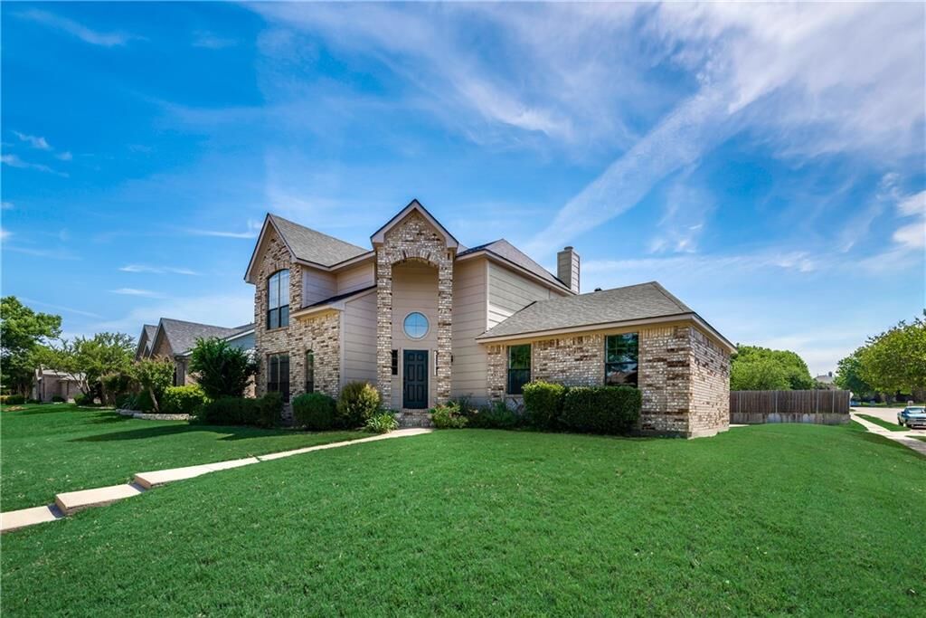 Property Photo:  747 Livingston Drive  TX 75002 