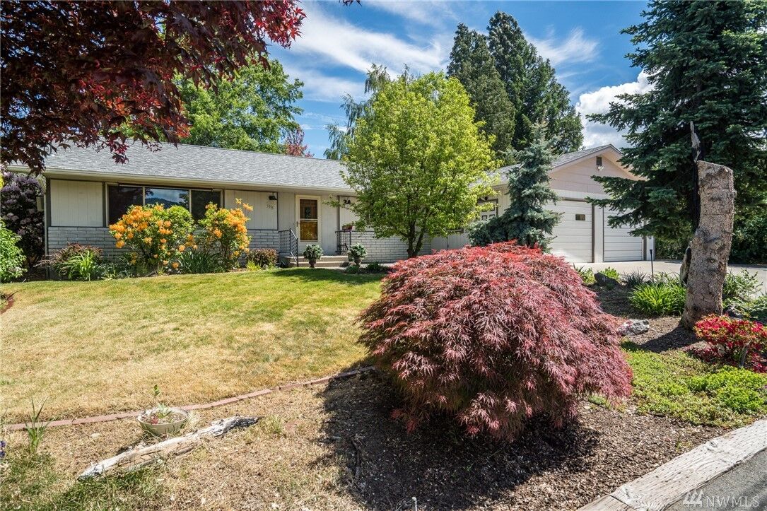 Property Photo:  1375 Clements Cir  WA 98802 