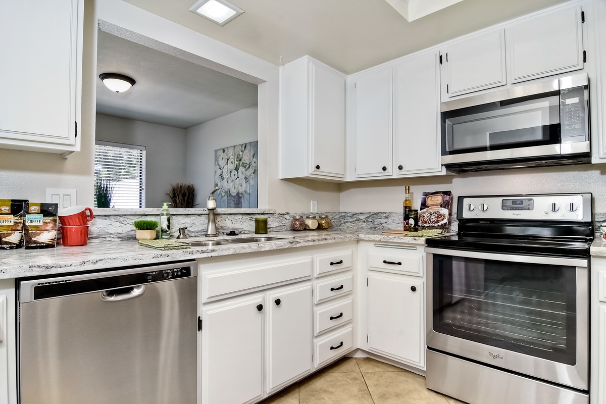 Property Photo: 6566 Corte Cisco CA 92009