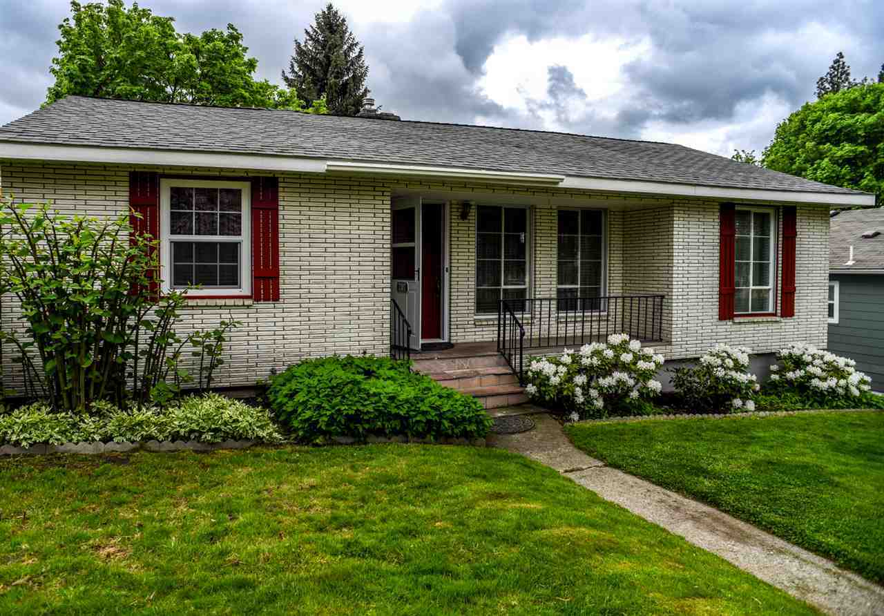 Property Photo:  3307 W Fairview Ave  WA 99205 