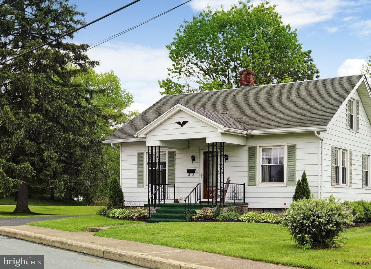 Property Photo:  149 Leitersburg Street  PA 17225 