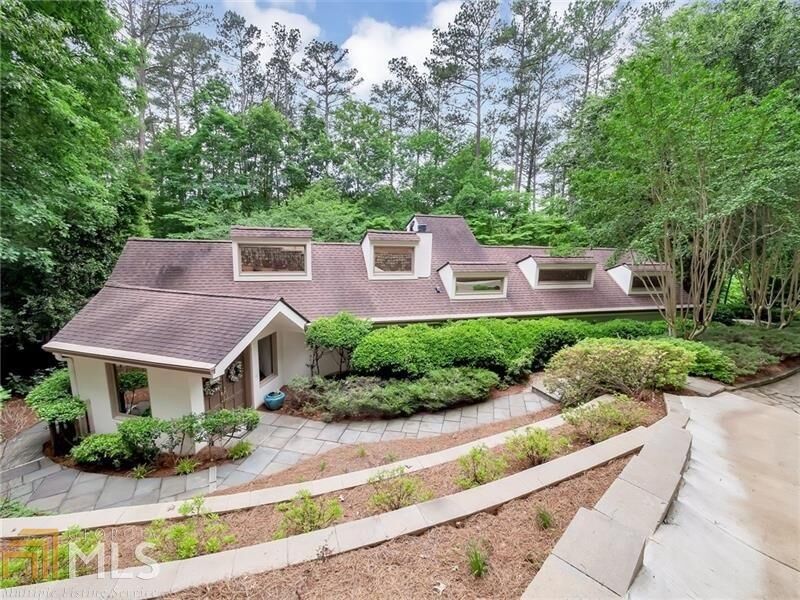 Property Photo:  250 Fairway Ridge  GA 30022