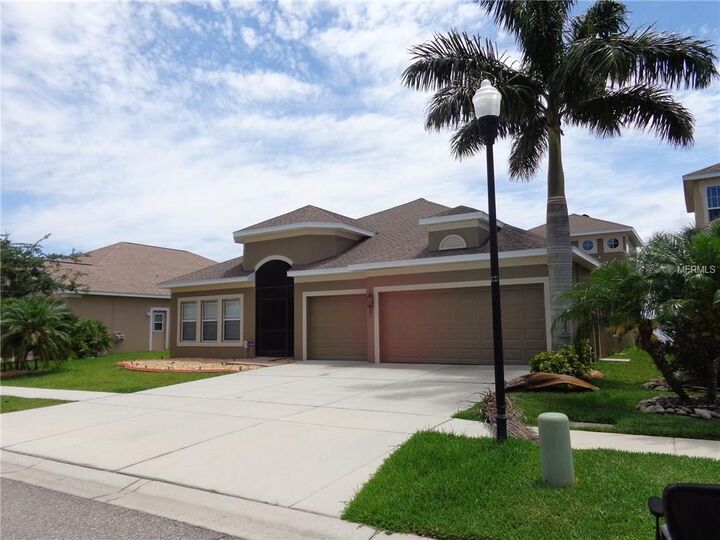 Property Photo: 1754 Mira Lago Circle FL 33570