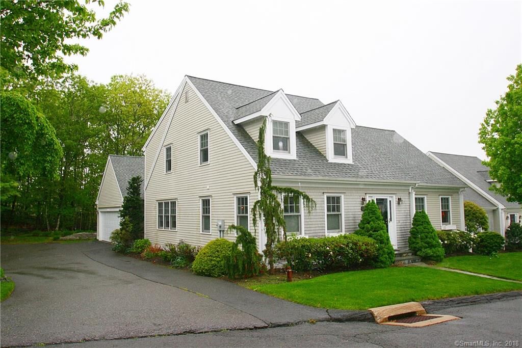 Property Photo: 35 Bunker Hill Circle 35 CT 06484