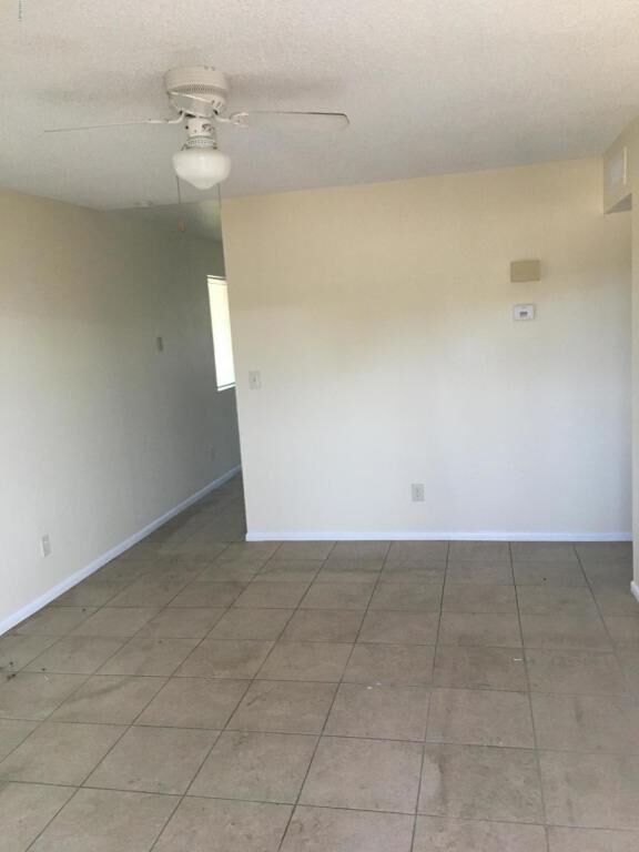 Property Photo: 8322 N 60th Avenue 1 AZ 85302