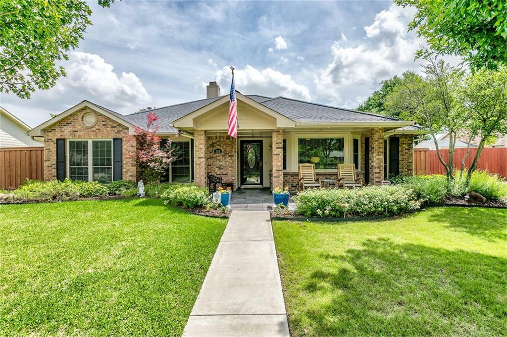 Property Photo:  209 River Road  TX 75019 