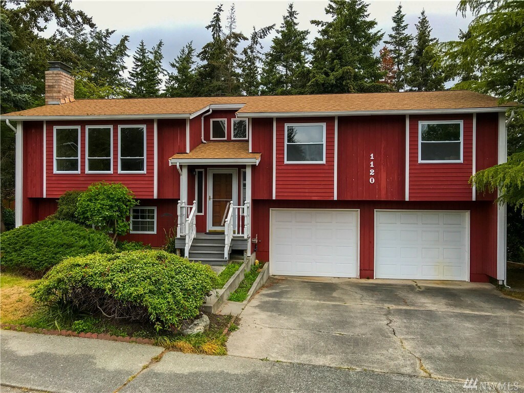 Property Photo:  1120 SW 8th Ave  WA 98277 