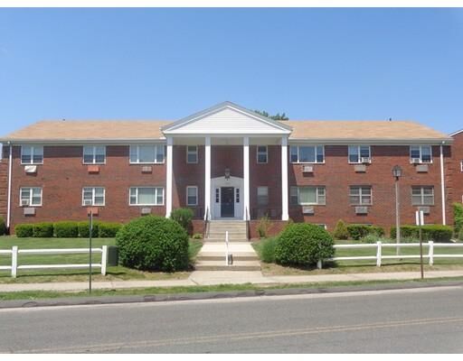 Property Photo:  15 Regency Park Dr 15  MA 01001 