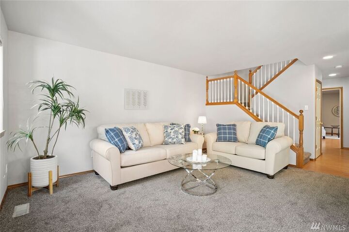 Property Photo: 612 101st Place SE A WA 98208