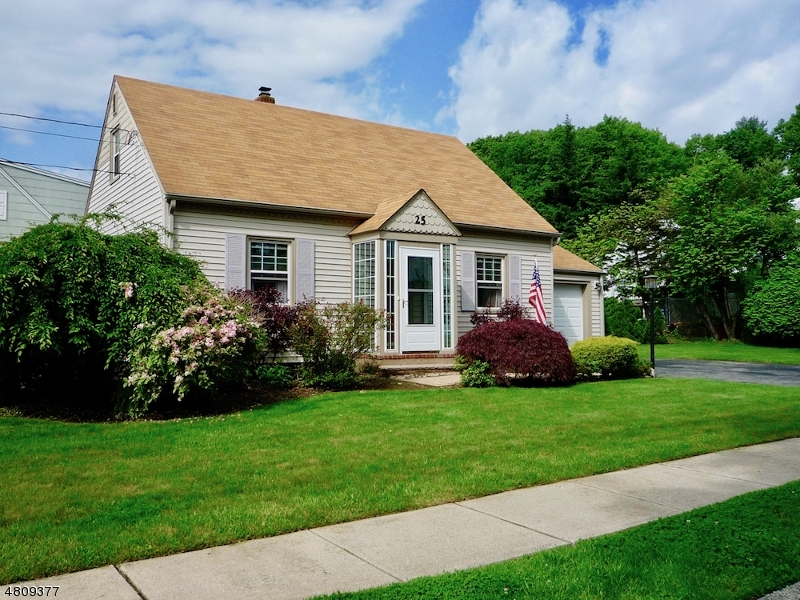 Property Photo:  25 Gerald Ave  NJ 07012 