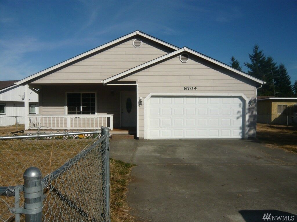 Property Photo: 8704 Pepperidge Lane SE WA 98597