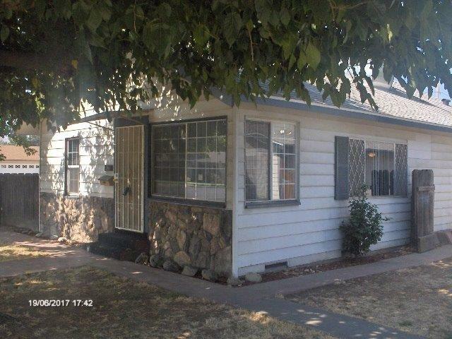 398 S Orange Avenue  Exeter CA 93221 photo