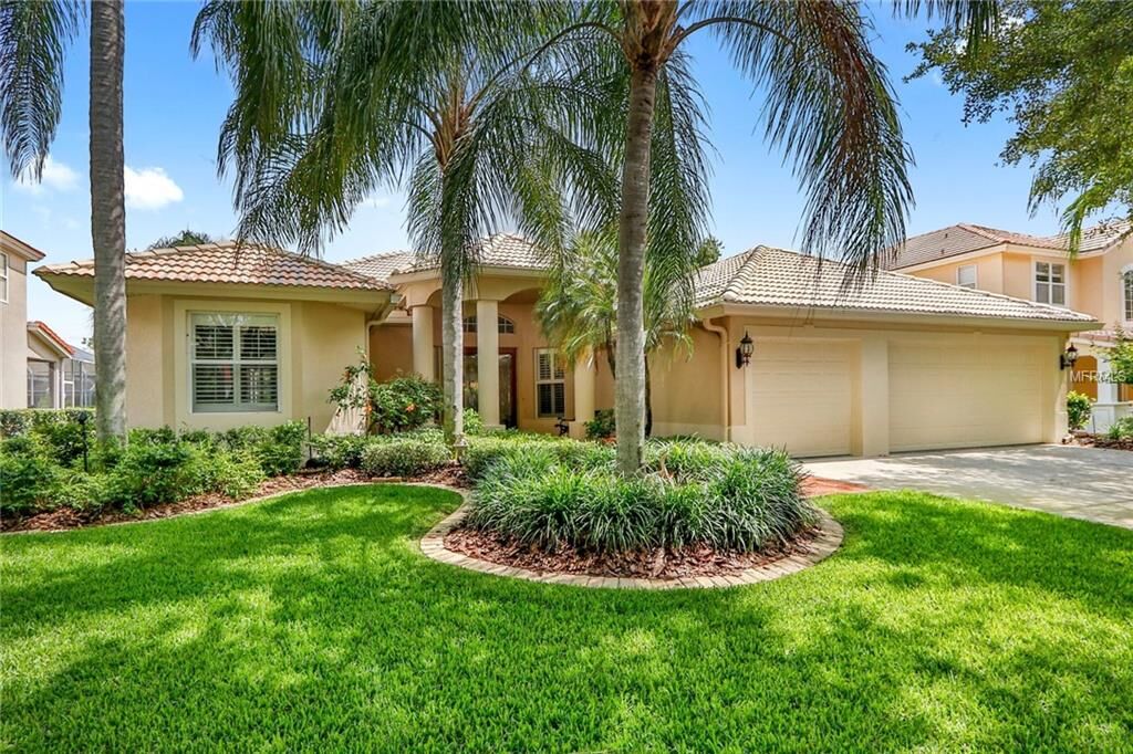 Property Photo:  9208 Meadow Lane Court  FL 33647 