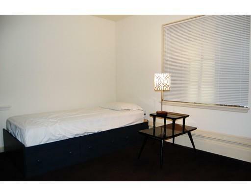 Property Photo:  94 Longfellow Rd 1  MA 02462 