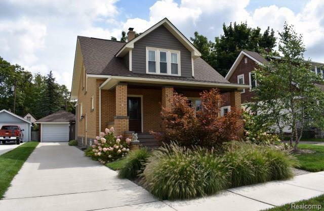 Property Photo:  360 Bancroft Street  MI 48444 