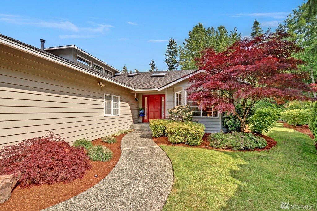 Property Photo: 15917 67th Dr SE WA 98296