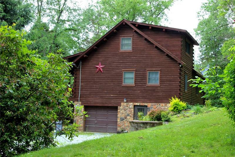 Property Photo:  115 Rustic Lane  PA 15601 