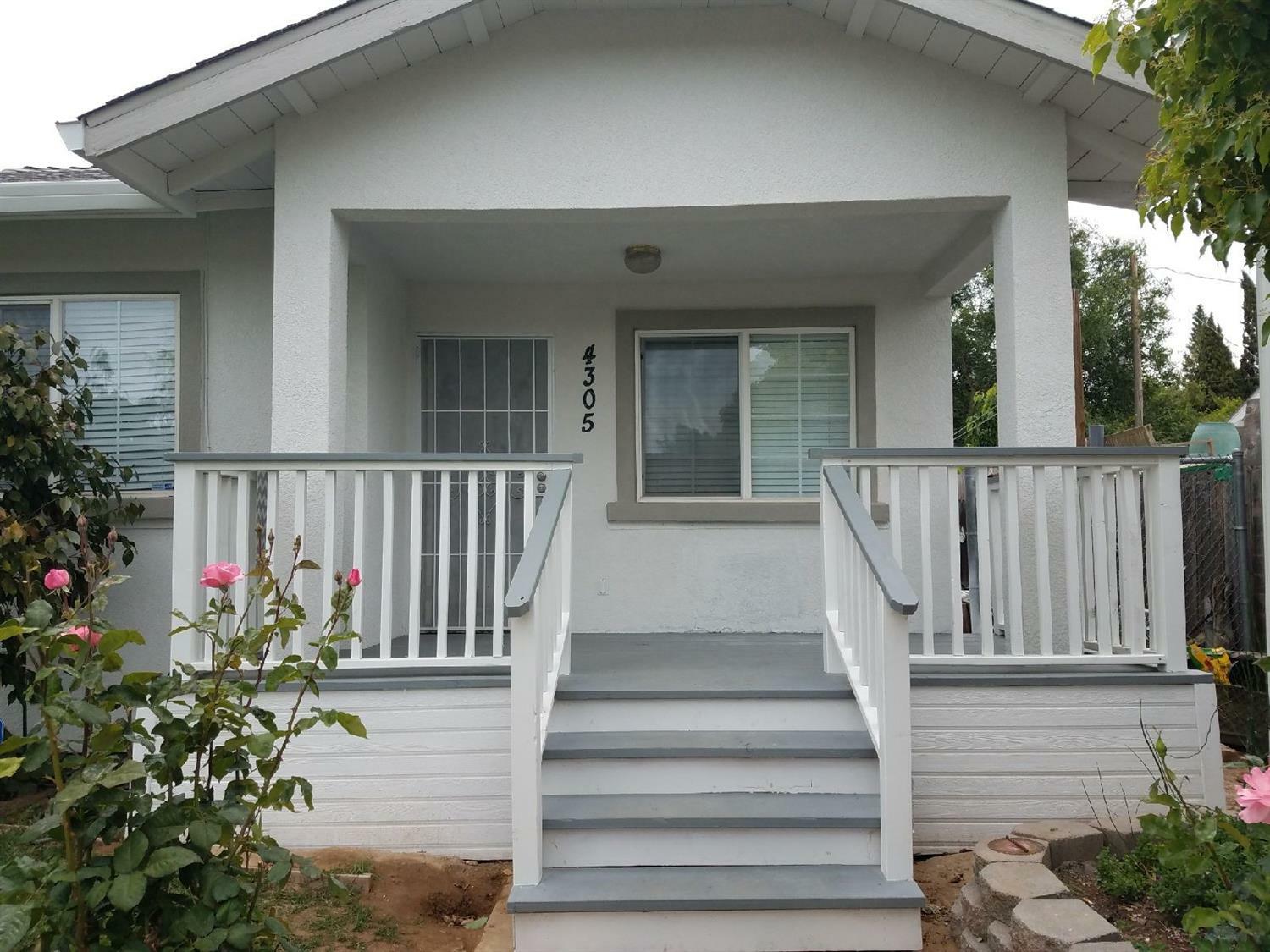 Property Photo:  4305 Howard Avenue 1  CA 95820 