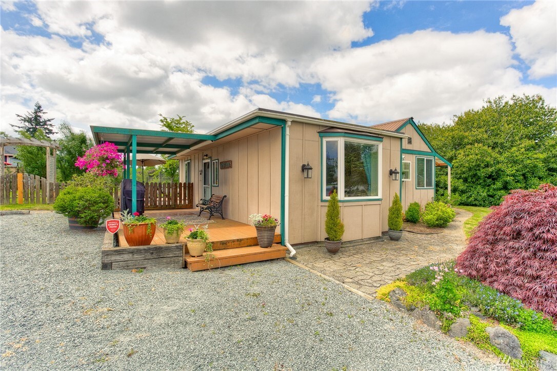 Property Photo: 4329 122nd Ave E WA 98372
