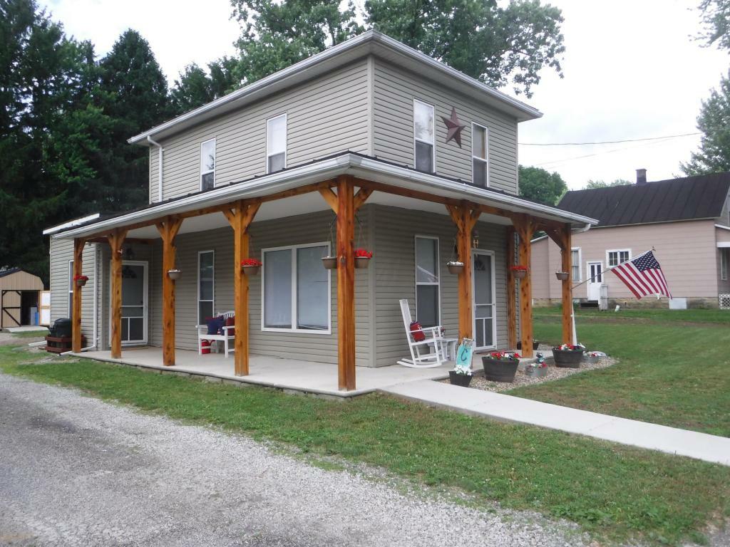 Property Photo: 107 E Vine Street OH 43320