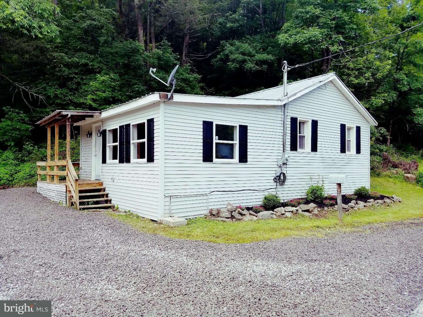 Property Photo:  714 Creek Road  PA 17062 