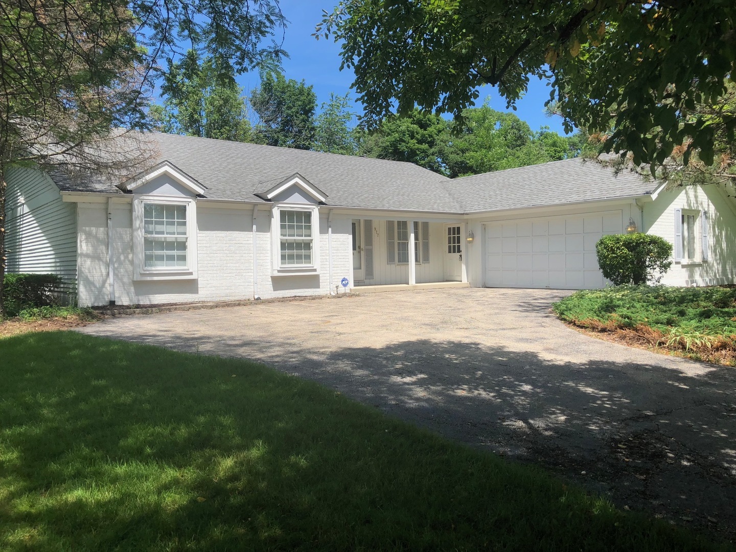 Property Photo: 977 Bauer Road IL 60563
