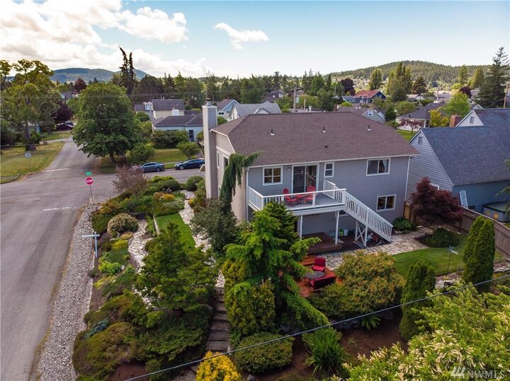 Property Photo:  1602 9th Street  WA 98221 