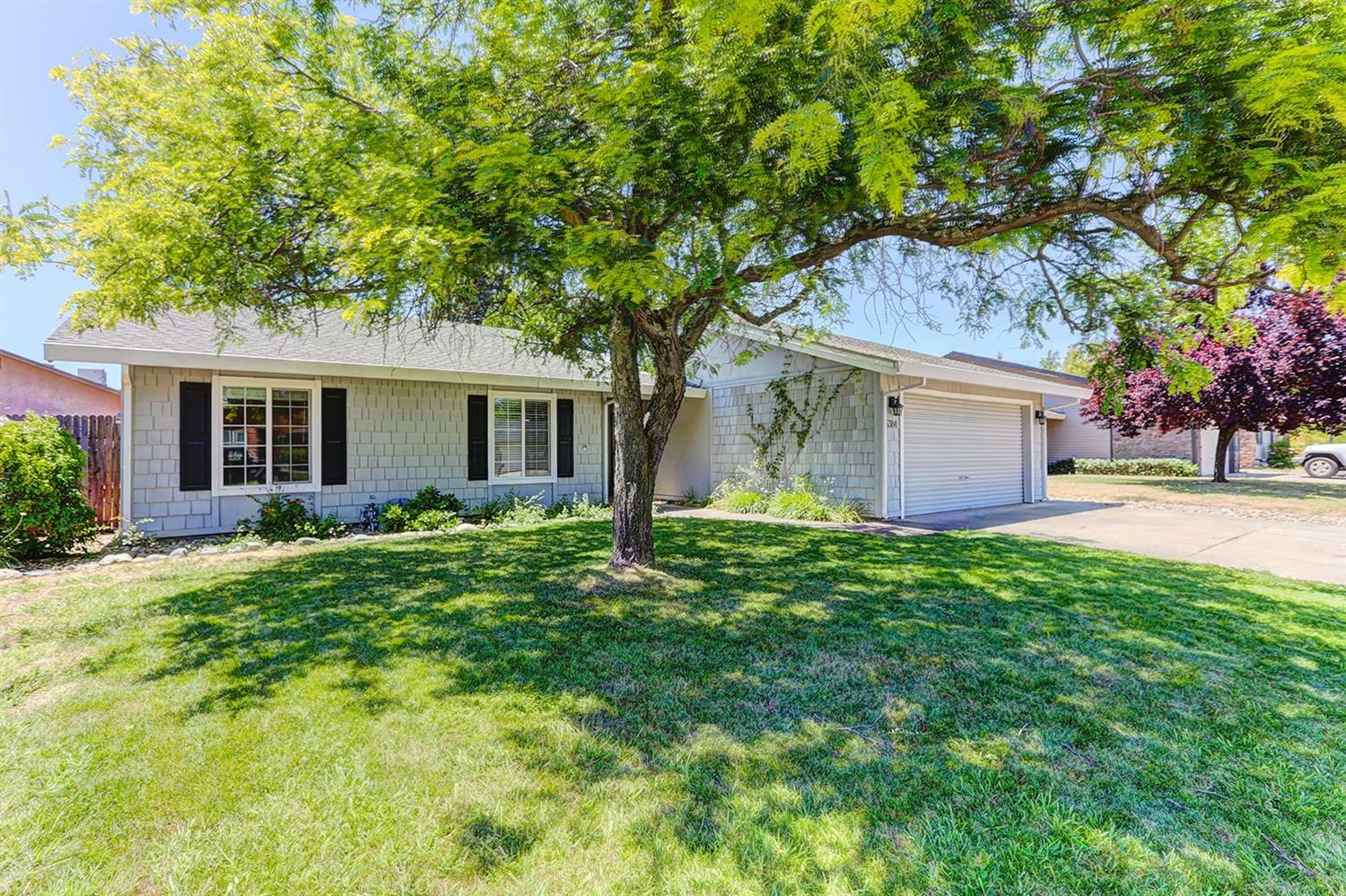 Property Photo: 6384 Edgewood Way CA 95677