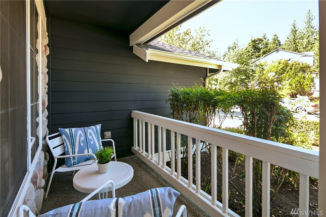 Property Photo: 1706 232nd Ave NE WA 98074