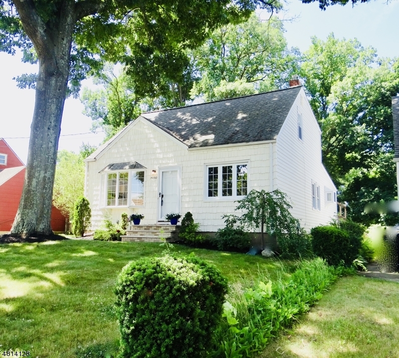 Property Photo:  2030 Birch St  NJ 07076 