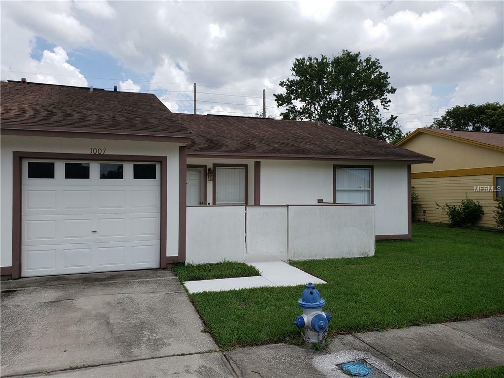 Property Photo:  1007 Alicante Avenue  FL 32807 