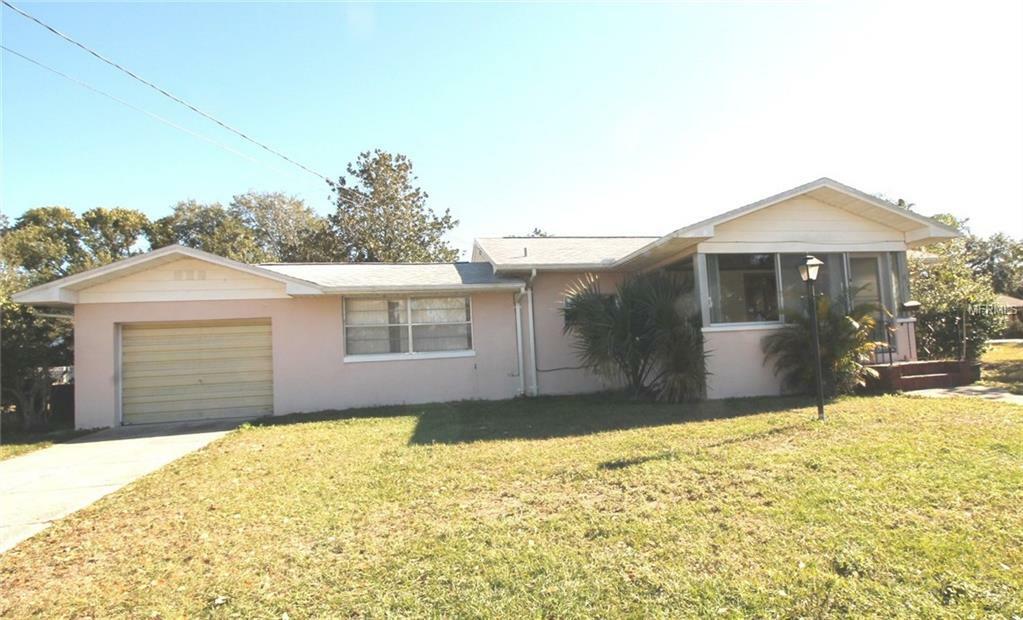 Property Photo:  647 W Lakeshore Drive  FL 34711 