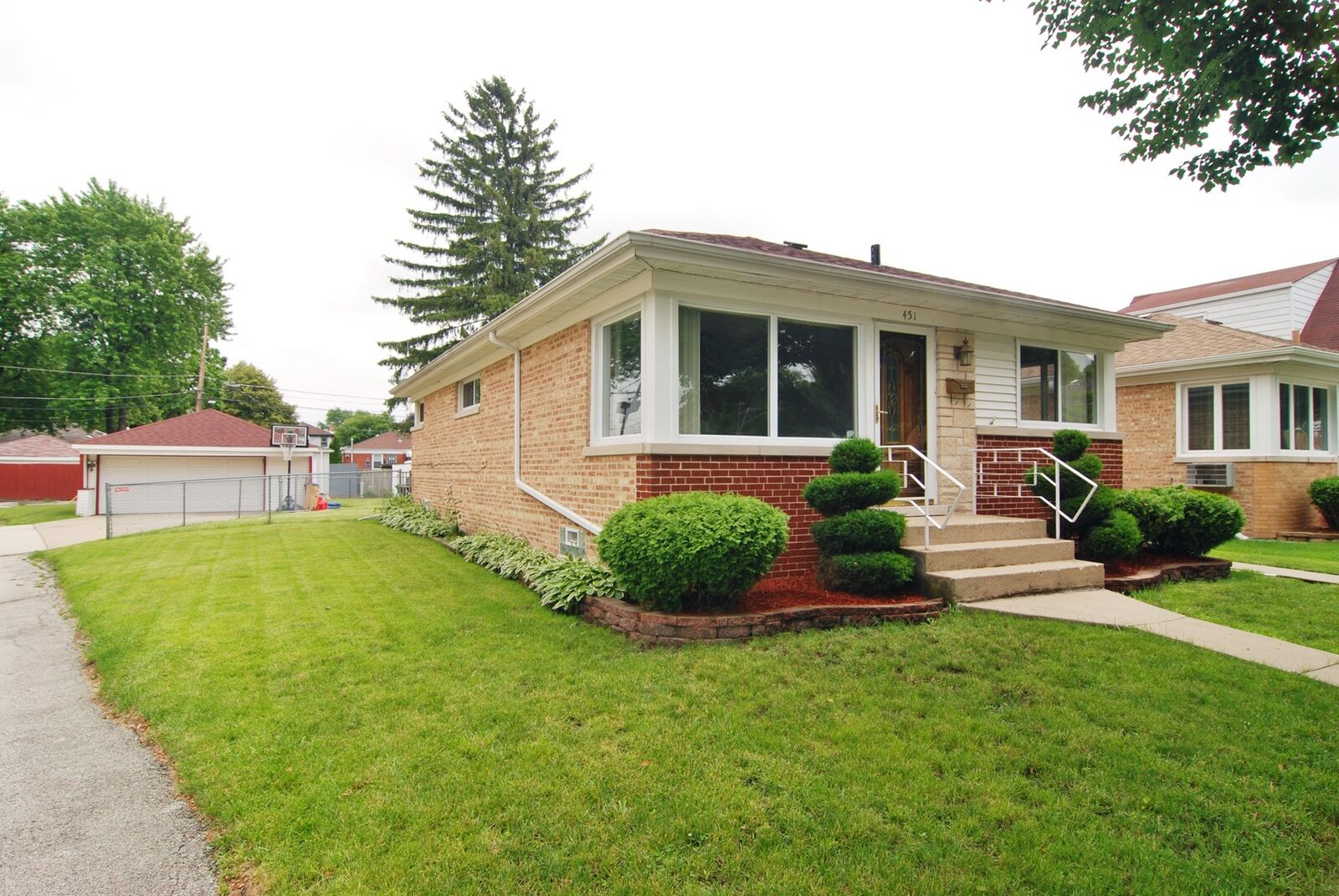 Property Photo:  451 Bohland Avenue  IL 60104 