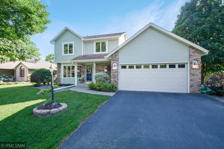 Property Photo:  9398 Rosewood Lane N  MN 55369 