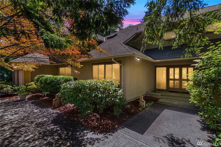 2511 Medina Cir  Medina WA 98039 photo