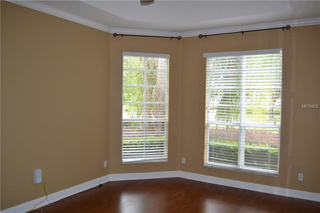 Property Photo:  5582 Whispering Woods Point  FL 32771 