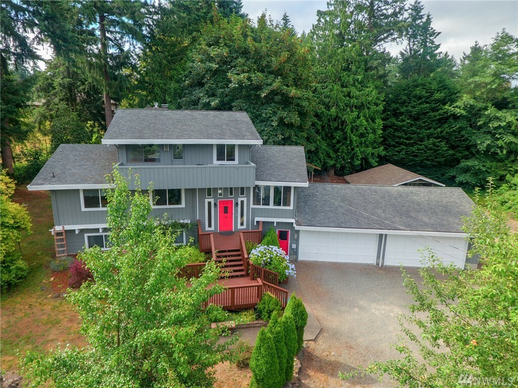 Property Photo:  4014 10th St NW  WA 98335 